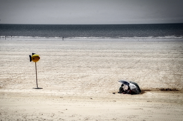 High season Vend�e beach