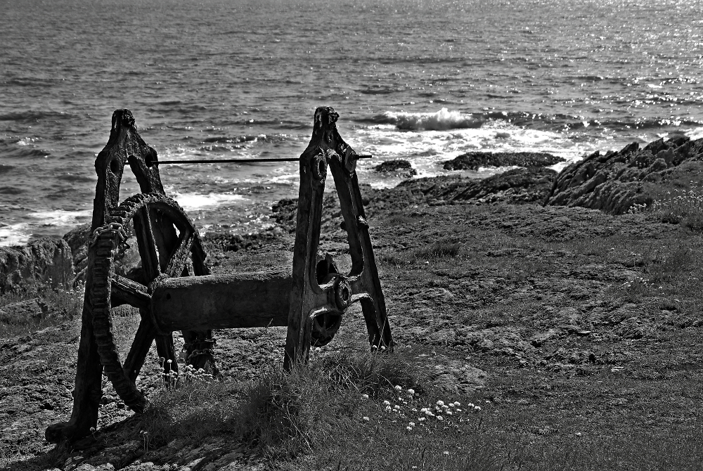 Waiting for the boats return.