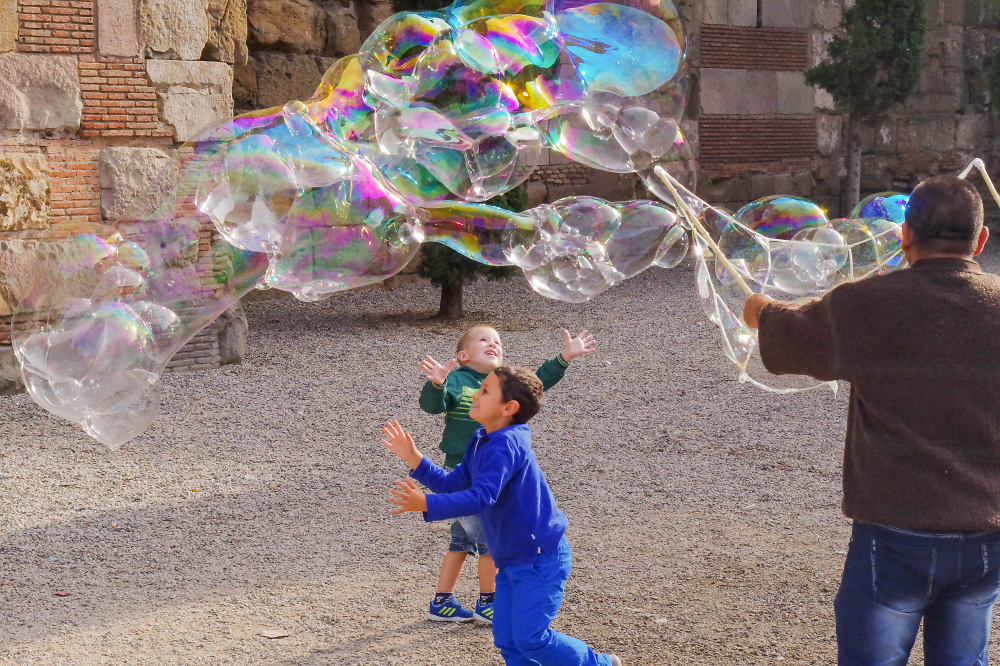 Bubbles in Barcelona