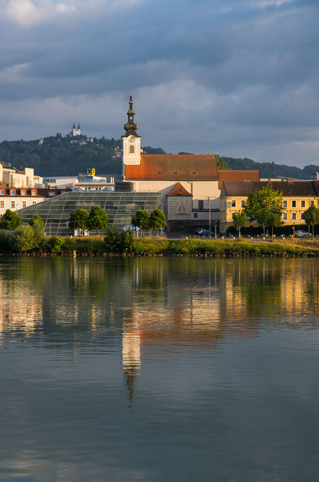 Dawn over the Danube