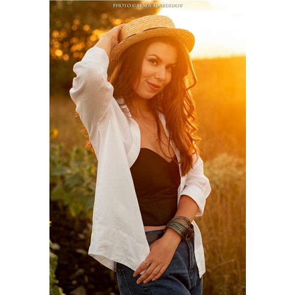 Portrait with hat