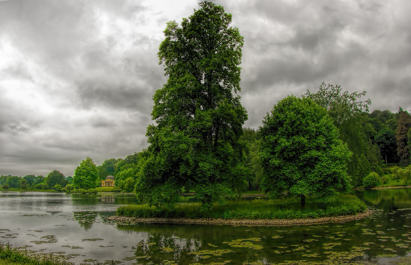 Stourhead lake
