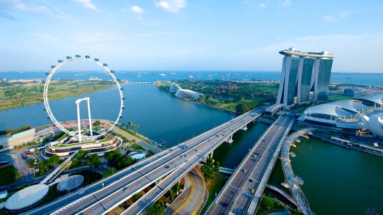 From Marina Bay Sands to Botanic Gardens in the comforts of a Bus Journey