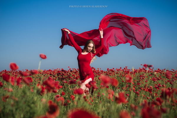 LADY IN RED