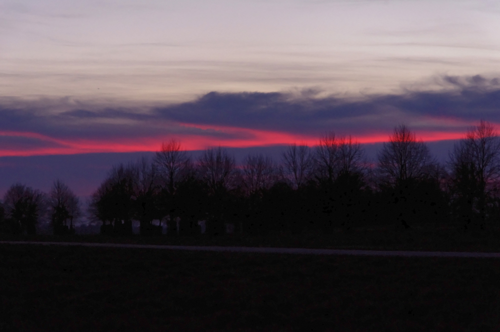 Red sky at night
