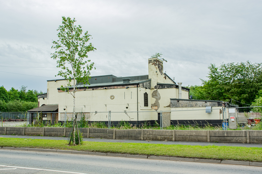 Smithy Manor former pub Sutton Manor St Helens by newbiek50user