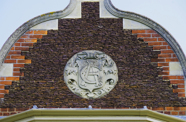 'Bertie's Crest'