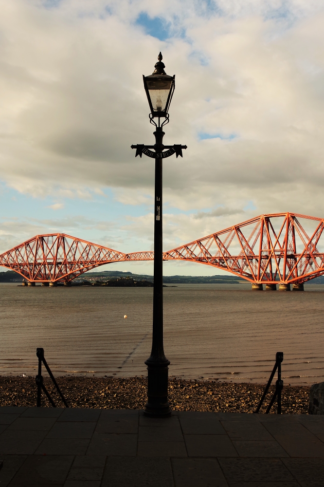 Light on the Forth