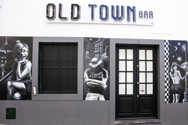 Old Town Bar