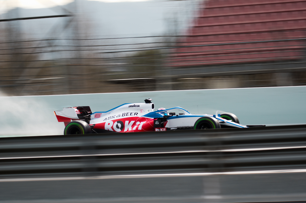 Nicholas Latifi - Spray on track