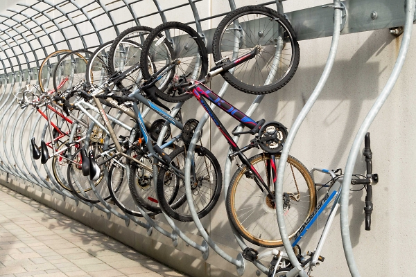 Unmanned Wheelies En Masse
