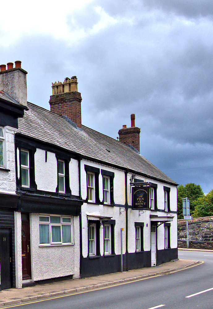 Pen y Bont Inn