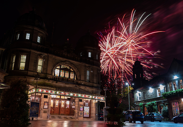 Colour over the Opera