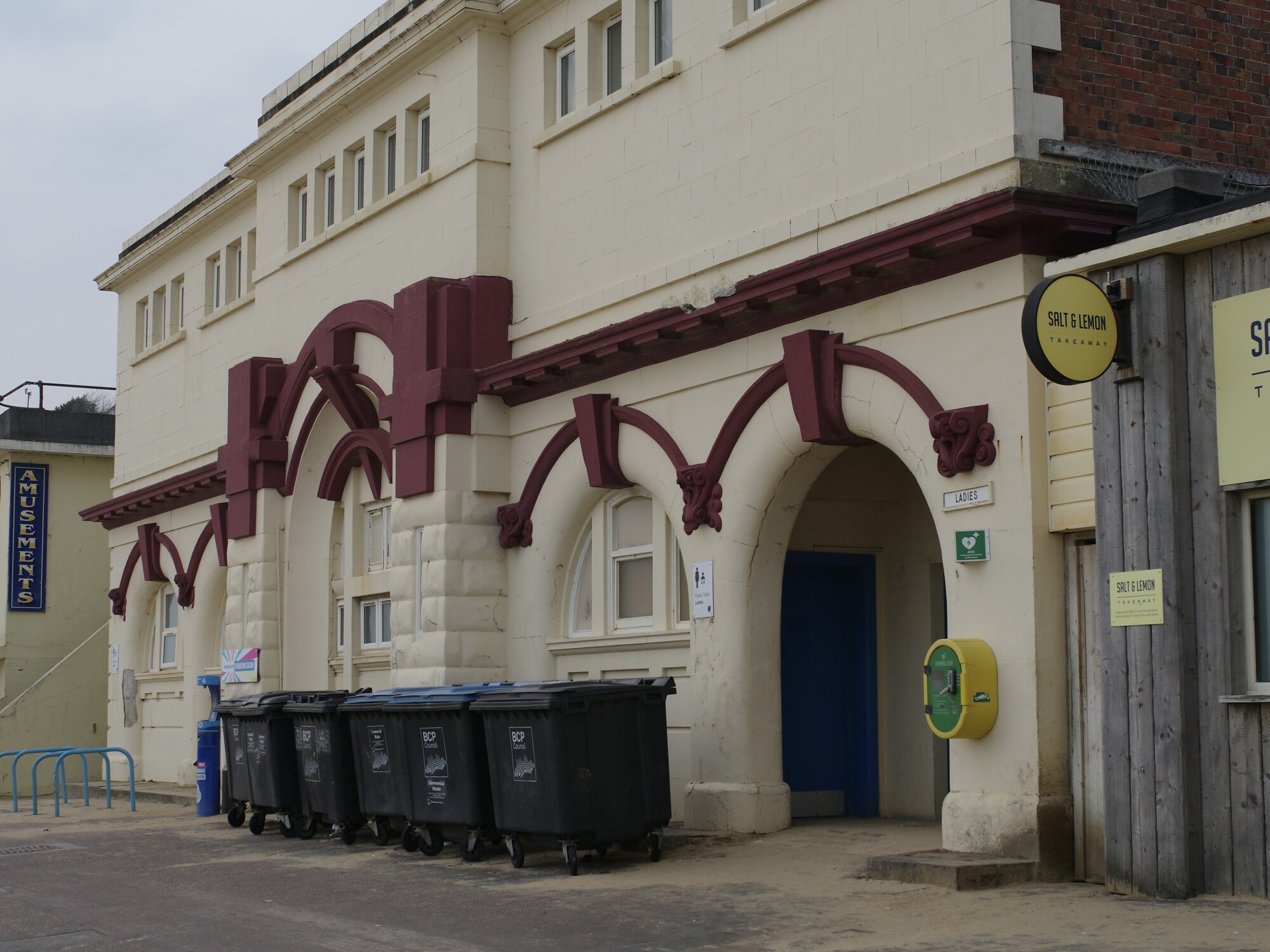 Toilet block