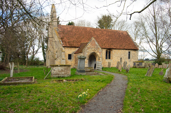 St Michael and all Angels, Stragglethorpe