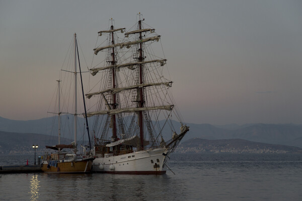 Sailing Ships
