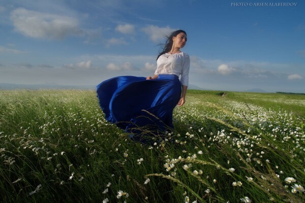 THE WIND