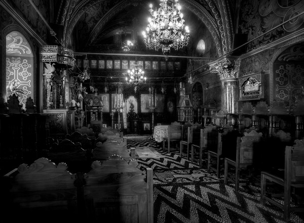 Stunning Wee Kirk