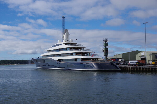 Destiny a super yacht