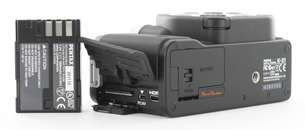 Pentax K-01 Bottom Battery