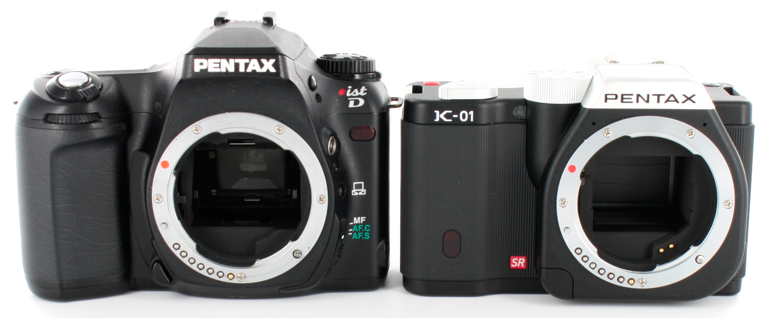 Pentax K01 vs Pentax *ist D DSLR Size Comparison