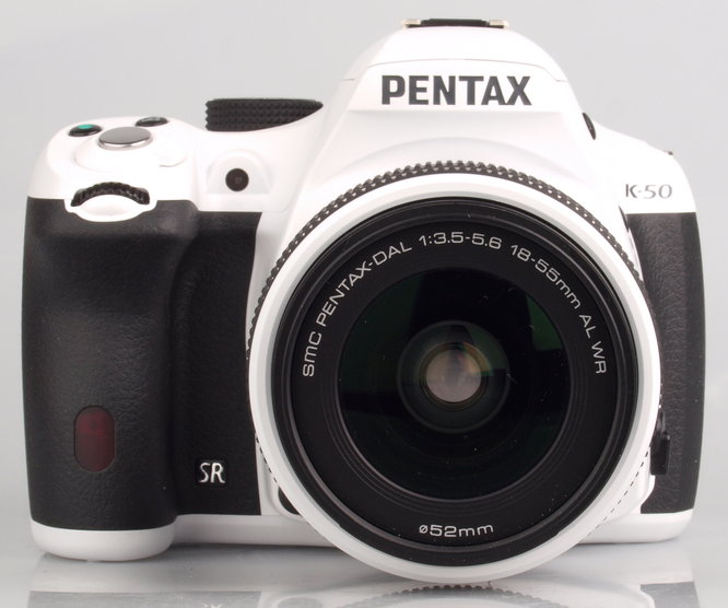 Pentax K-50 White Large (3)