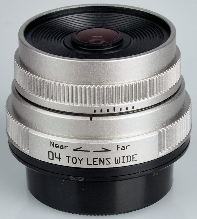 04 Toy Lens Wide 6.3mm f/7.1 04 Toy Lens Wide 6.3mm f/7.1