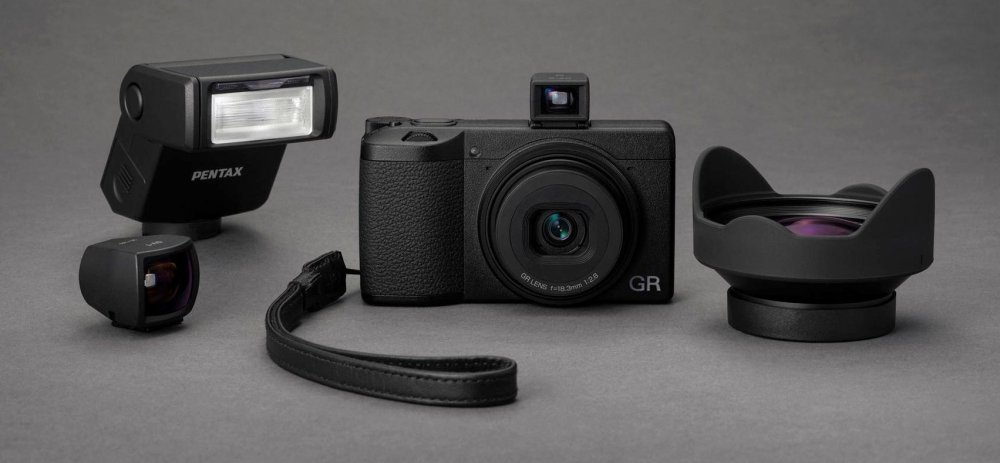 GR III Visuals (6) 001