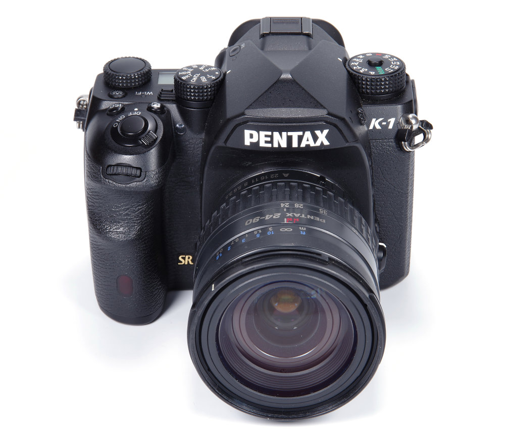 Pentax Fa 24 90mm On Pentax K1 Front View At 24mm