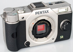 Pentax Q7 Mirrorless Review